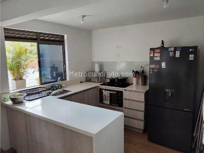 Apartamento en venta en Belen Loma De Los Bernal, Medellín · foto 2 de 20