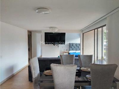 Apartamento en venta en Belen Loma De Los Bernal, Medellín · foto 5 de 20