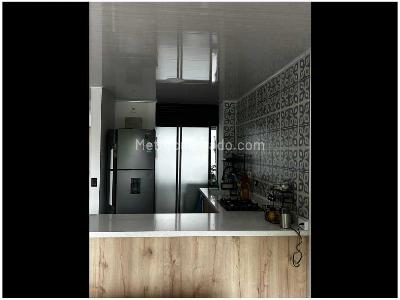 Apartamento de 2 alcobas en venta en La Castellana, Medellín, 81 m² · foto 8 de 11