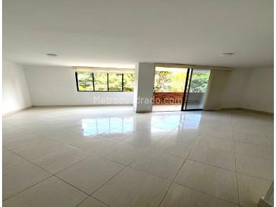 Apartamento de 3 alcobas en venta en Laureles, Medellín, 122 m² · foto 18 de 20