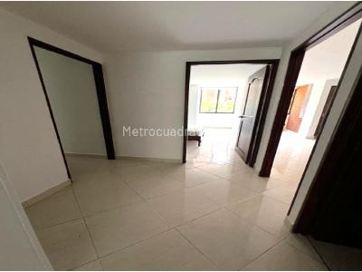 Apartamento de 3 alcobas en venta en Laureles, Medellín, 122 m² · foto 9 de 20