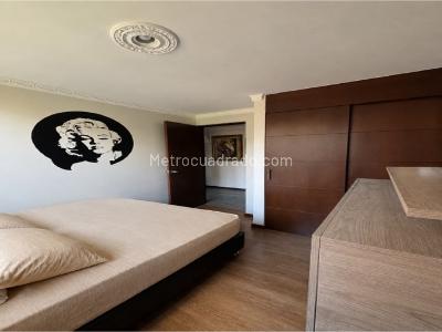 Apartamento de 3 alcobas en venta en Loma De Los Bernal, Medellín, 72 m² · foto 8 de 20