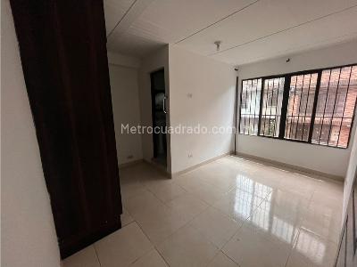 Casa de 3 alcobas en venta en Belen La Nubia, Medellín, 72 m² · foto 9 de 20