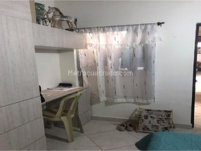 Casa de 3 alcobas en venta en Robledo, Medellín, 59 m² · foto 11 de 20