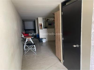 Casa de 3 alcobas en venta en Robledo, Medellín, 59 m² · foto 15 de 20