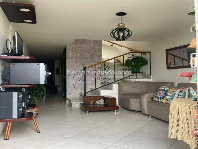 Casa de 3 alcobas en venta en Robledo, Medellín, 59 m² · foto 2 de 20