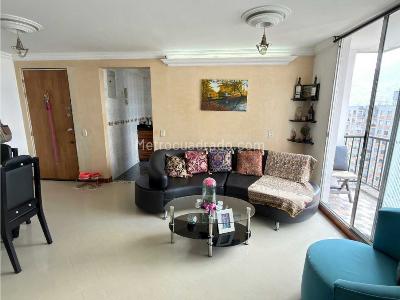 Apartamento de 2 alcobas en venta en Pilarica En La Comuna 7 De Medellin, Medellín, 60 m² · foto 3 de 15
