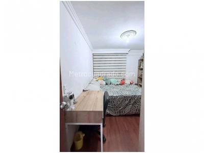 Apartamento en venta en La Almeria, Medellín · foto 14 de 17