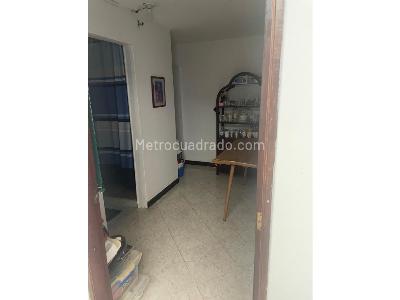 Casa de 4 alcobas en venta en Escobero, Envigado, 126 m² · foto 3 de 13
