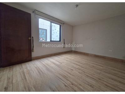 Casa de 5 alcobas en venta en Belen Miravalle, Medellín, 261 m² · foto 9 de 20