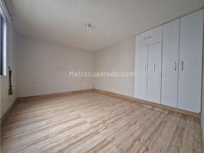 Casa de 5 alcobas en venta en Belen Miravalle, Medellín, 261 m² · foto 15 de 20