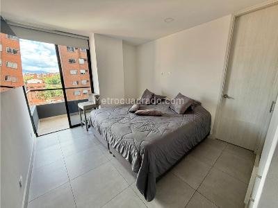 Apartamento de 3 alcobas en venta en Laureles 1 Parque, Medellín, 102 m² · foto 8 de 19
