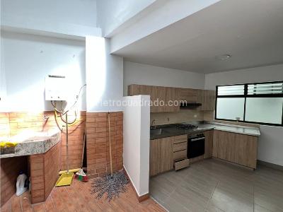 Apartamento en venta en San Cristobal, Medellín · foto 4 de 18