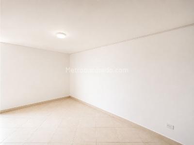 Apartamento en venta en San Cristobal, Medellín · foto 4 de 13