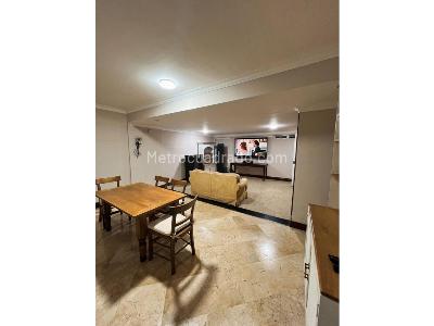 Casa de 5 alcobas en venta en Loma Del Escobero, Envigado, 321 m² · foto 19 de 20