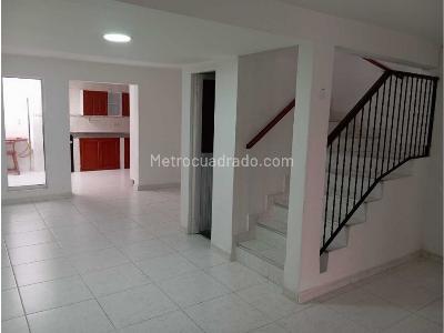 Casa en venta en Itagui, Itagüí · foto 6 de 12