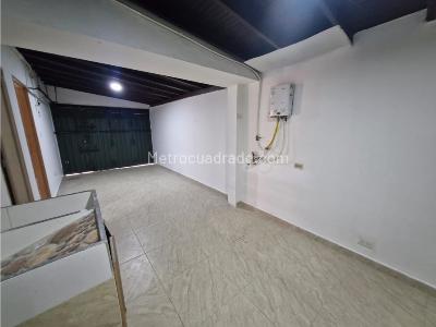 Casa de 4 alcobas en venta en Calasanz, Medellín, 210 m² · foto 14 de 20