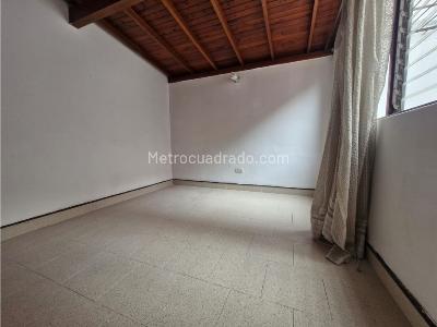 Casa de 4 alcobas en venta en Calasanz, Medellín, 210 m² · foto 15 de 20