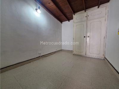 Casa de 4 alcobas en venta en Calasanz, Medellín, 210 m² · foto 17 de 20