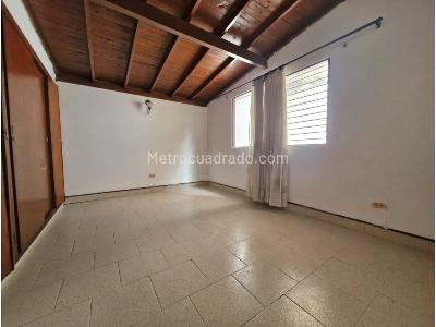 Casa de 4 alcobas en venta en Calasanz, Medellín, 210 m² · foto 18 de 20