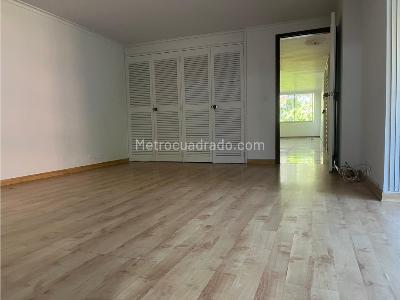 Apartamento de 3 alcobas en venta en Alejandría, Medellín, 227 m² · foto 12 de 20