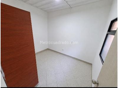 Apartamento en venta en Manrique, Medellín · foto 10 de 16