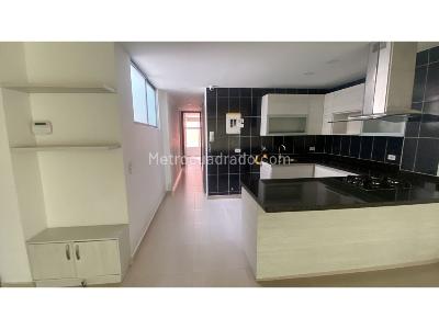 Apartamento en venta en La Floresta, Medellín · foto 8 de 16