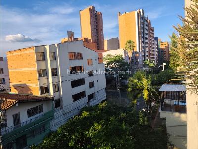 Apartamento de 2 alcobas en venta en La Castellana, Medellín, 87 m² · foto 8 de 14