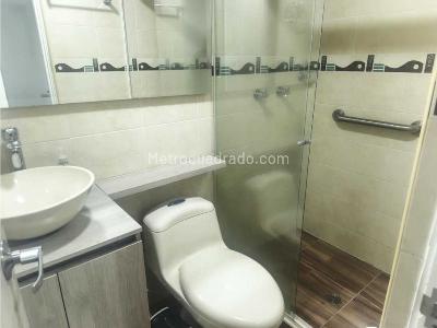 Apartamento en venta en Los Colores, Medellín · foto 8 de 20