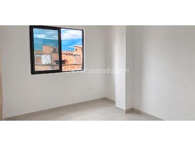 Apartamento de 2 alcobas en venta en Caldas, Medellín, 46 m² · foto 3 de 9