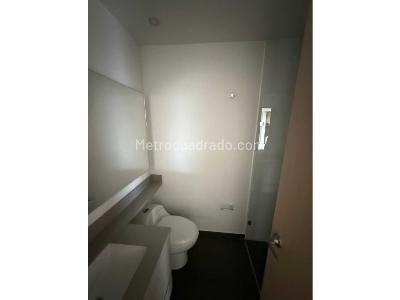 Apartamento de 3 alcobas en venta en Poblado En La Comuna 14 De Medellin, Medellín, 90 m² · foto 5 de 11