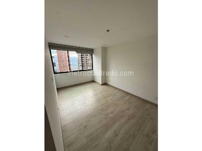 Apartamento de 3 alcobas en venta en Poblado En La Comuna 14 De Medellin, Medellín, 90 m² · foto 8 de 11