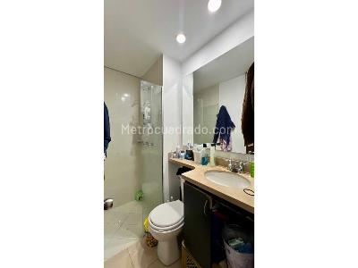 Apartamento de 3 alcobas en venta en Loma Del Indio Comuna 10 De Medellin, Medellín, 71 m² · foto 14 de 18
