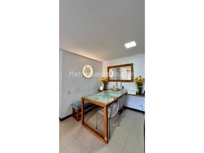 Apartamento de 3 alcobas en venta en Loma Del Indio Comuna 10 De Medellin, Medellín, 71 m² · foto 3 de 18
