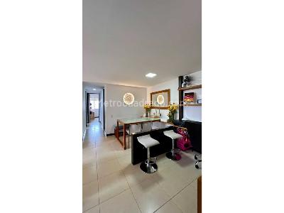 Apartamento de 3 alcobas en venta en Loma Del Indio Comuna 10 De Medellin, Medellín, 71 m² · foto 4 de 18
