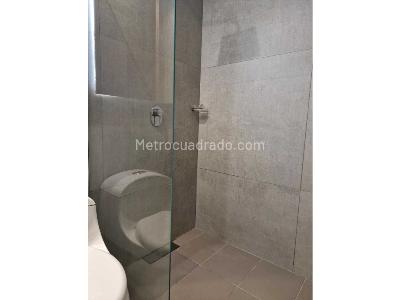 Apartamento de 2 alcobas en venta en Loma Del Indio Comuna 10 De Medellin, Medellín, 68 m² · foto 14 de 20