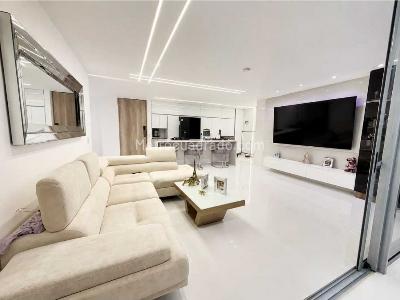 Apartamento de 3 alcobas en venta en Ciudad Del Rio, Medellín, 119 m² · foto 4 de 11