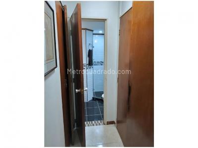 Apartamento de 4 alcobas en venta en La Castellana, Medellín, 122 m² · foto 7 de 11
