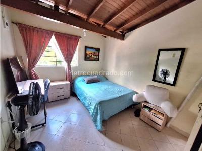 Casa de 5 alcobas en venta en Belen San Bernardo, Medellín, 115 m² · foto 17 de 20
