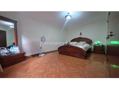 Casa de 4 alcobas en venta en Laureles Nogal, Medellín, 319 m² · foto 14 de 20