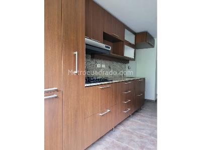 Apartamento en venta en Almeria, Medellín · foto 3 de 20