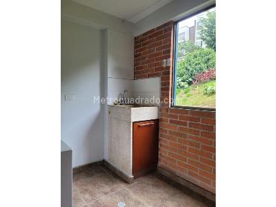Apartamento en venta en Almeria, Medellín · foto 8 de 20
