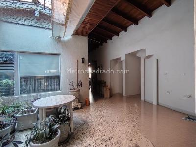 Casa de 5 alcobas en venta en Conquistadores, Medellín, 276 m² · foto 4 de 13