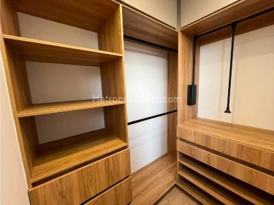 Apartamento de 3 alcobas en venta en El Poblado, Medellín, 154 m² · foto 13 de 20