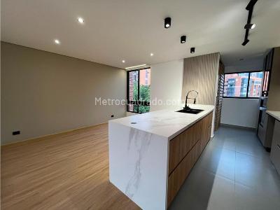 Apartamento de 3 alcobas en venta en El Poblado, Medellín, 154 m² · foto 4 de 20