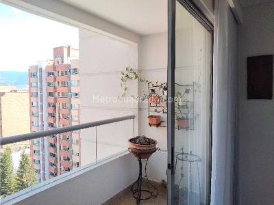 Apartamento en venta en Laureles En Medellin, Medellín · foto 11 de 20