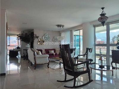 Apartamento en venta en Laureles En Medellin, Medellín · foto 3 de 20
