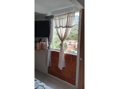 Apartamento de 3 alcobas en venta en Bello Santa Ana, Medellín, 50 m² · foto 2 de 16