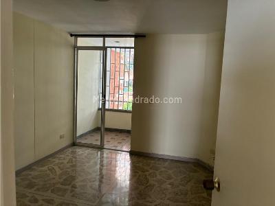 Apartamento en venta en Laureles, Medellín · foto 2 de 8