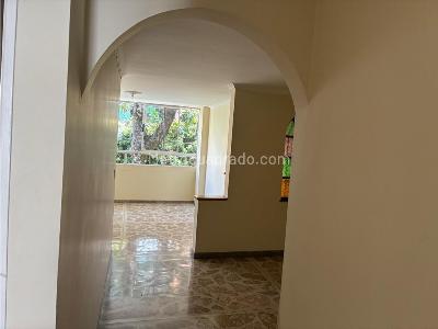 Apartamento en venta en Laureles, Medellín · foto 5 de 8